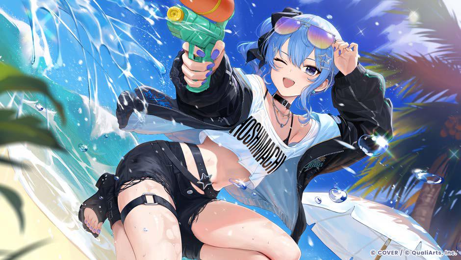 水着星街すいせい「夏に一閃！水鉄砲のアルペジオ」のカードイラスト。水鉄砲を構えてウインクしている